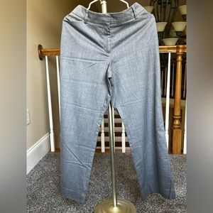 Ann Taylor women pants. Light gray color!